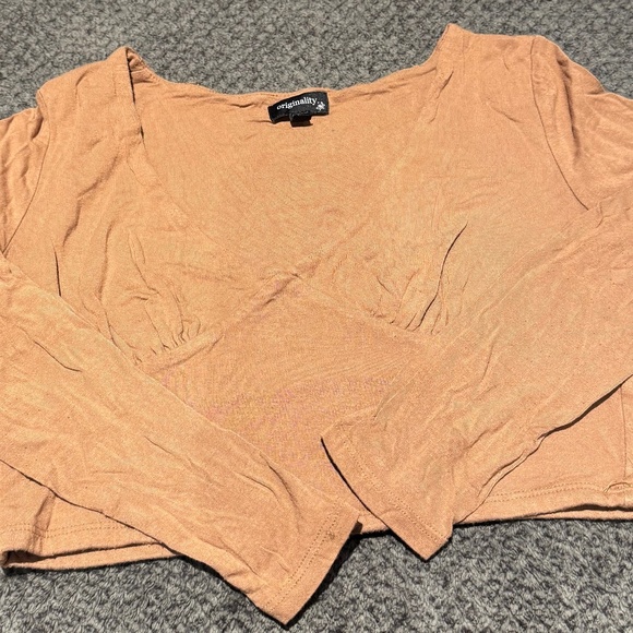 Tan Cropped Long Sleeve - Picture 1 of 4
